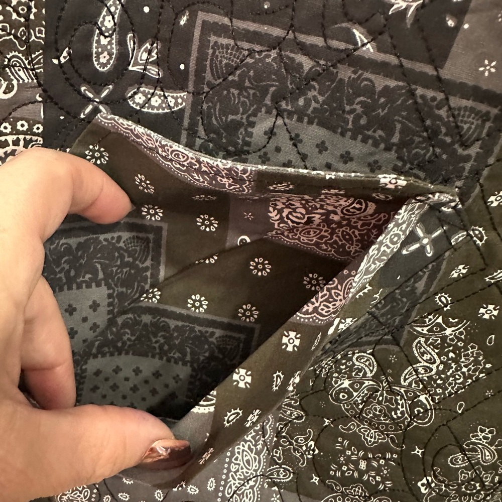 POL Boho Style Patchwork Bandana Quilted Reversible Vest NWOT - Picture 10 of 11